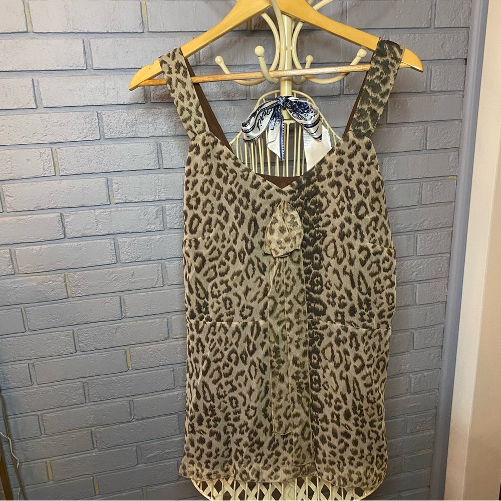 Casual Corner Leopard Print Sleeveless Top